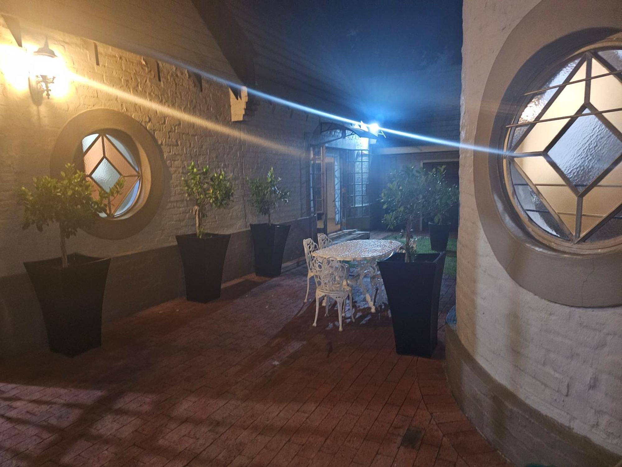 Castle Home Centurion Esterno foto